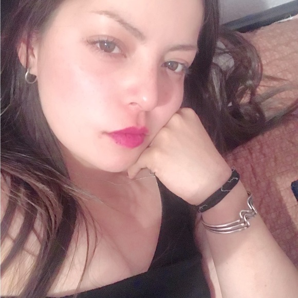 Meet your Posher, Lucyernaga - Picture 1 of 1